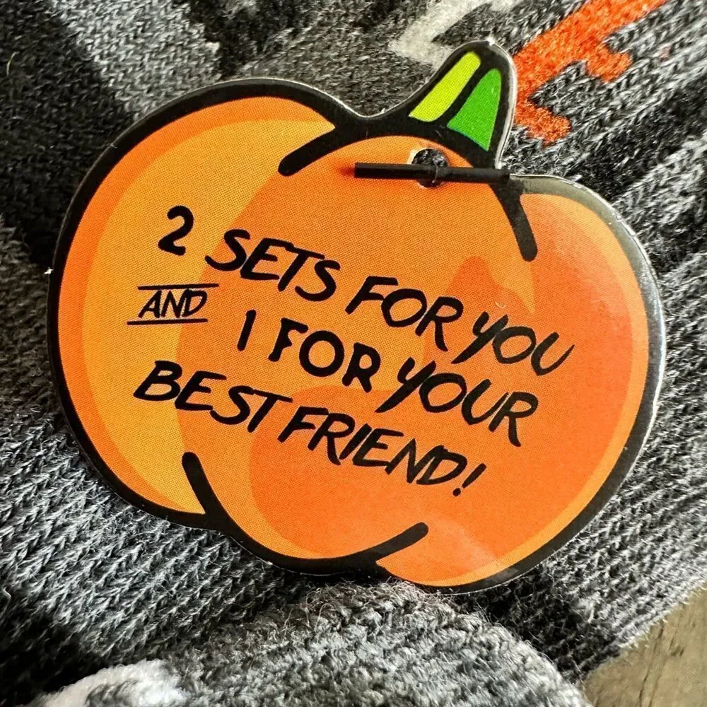 NWT Women’s 4 Pair Halloween Socks - Orange/Black - Dog Paw Socks